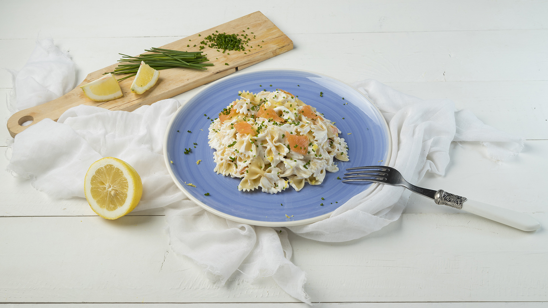 Pasta with smoked salmon and light cream MISKO